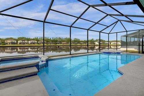 5 Bedrooms - 3,5 Bathrooms - Sunset Lakes 2943 Sv