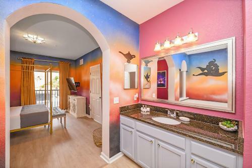 Luxury Disney Themed Condo - Pool & Private Patio