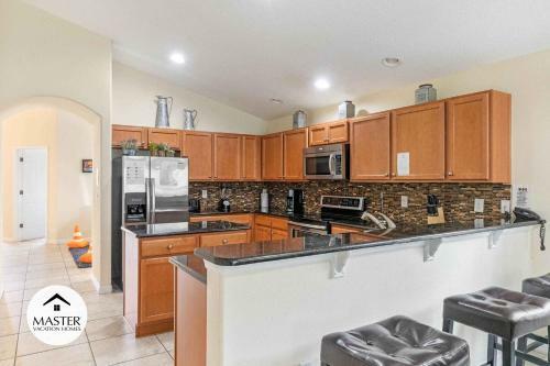 5 Bedrooms - 3 Bathrooms - Veranda Palms 4458 Np