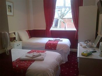Hostal Mill Dam Guest House