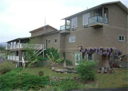 Above The Beach Bed And Breakfast