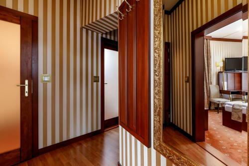 Hotel Alfred