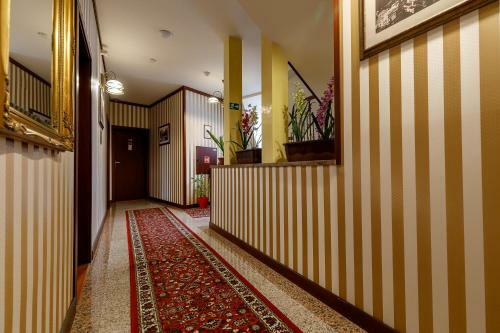 Hotel Alfred