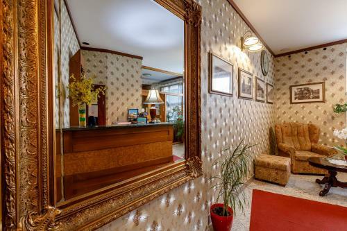 Hotel Alfred