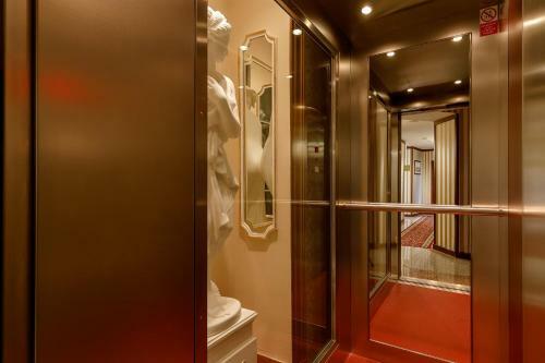 Hotel Alfred