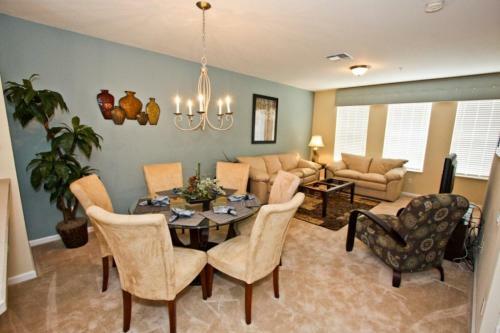 It319 - Vista Cay Resort - 3 Bed 3,5 Baths Townhome