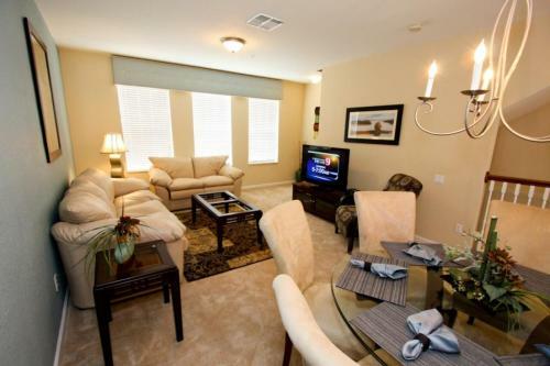 It319 - Vista Cay Resort - 3 Bed 3,5 Baths Townhome