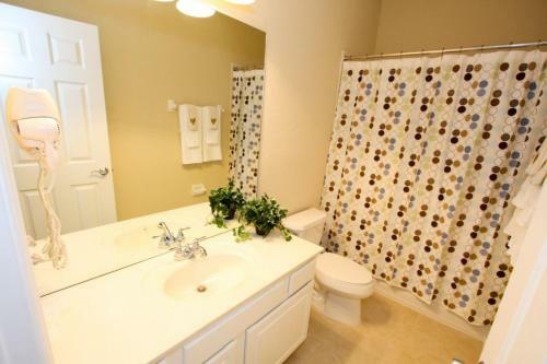 It319 - Vista Cay Resort - 3 Bed 3,5 Baths Townhome
