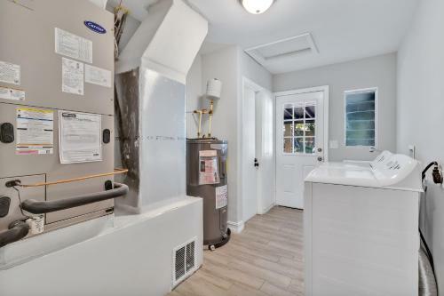 Modern Lake Front Casita Near Winter Park!