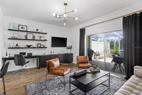 Comfy 3 Bedroom W Pool Near Disney World