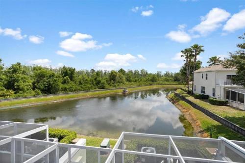 Comfy 3 Bedroom W Pool Near Disney World