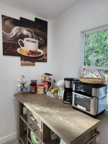 Spacious Bedroom With Private Workspace, Ensuite Bathroom - Room# 1 In Shared House