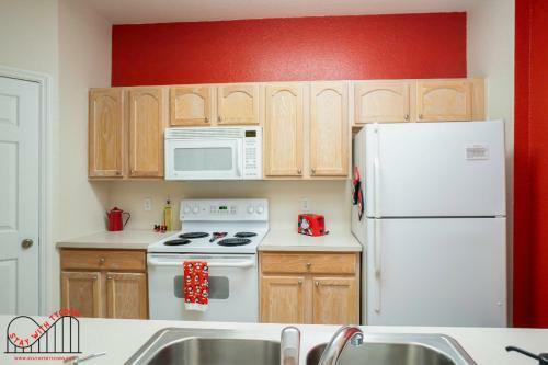 Apartamento Disney Condo! 2 Br - 2 Ba W/ Pool & Waterslides!