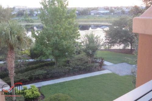 Apartamento Disney Condo! 2 Br - 2 Ba W/ Pool & Waterslides!