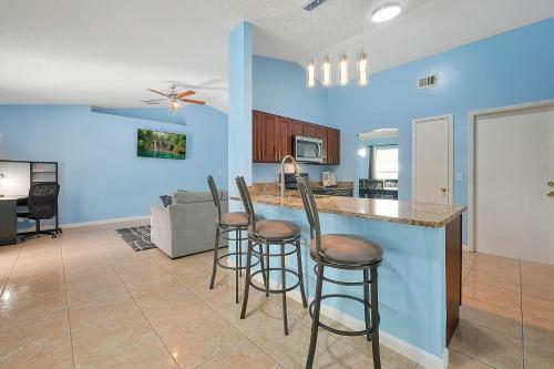Luxury Villa In Orlando 4bd/3ba - 14 Min Disney