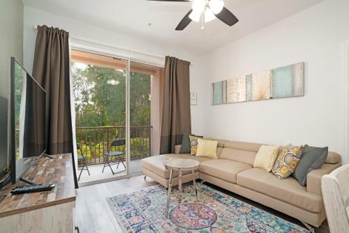 3 Bed 2 Bt 103 Remodeled! Wow!