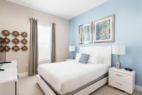 Gorgeous 5 Suites Villa At Summerville Resort