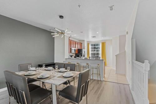 8036 Cool Breeze Drive 133