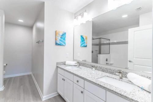 Apartment At Vista Cay Resort