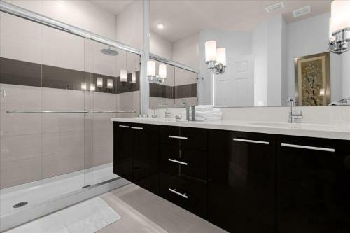 4 Bedrooms- 3 Bathrooms- Serenity 1521 Rc