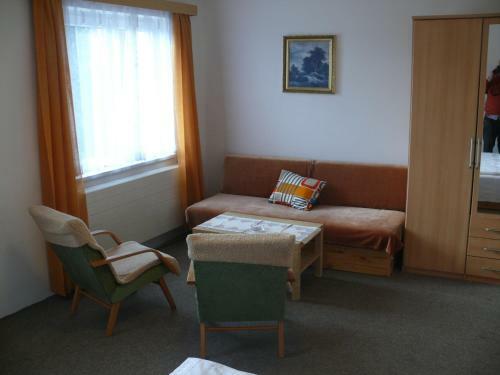 Hostal Penzion Dana Troja