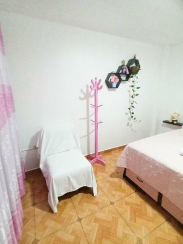 Hostal Female Accommodation Experience In Front Of Lima Airport