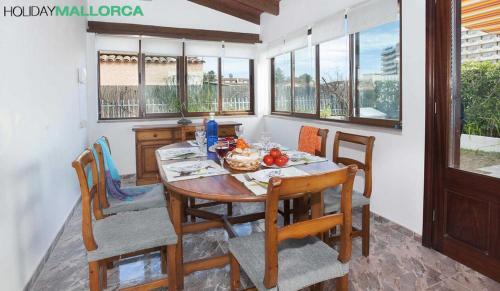 Eternal Sunshine Villa
