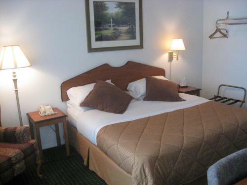 Posada Balanced Rock Inn