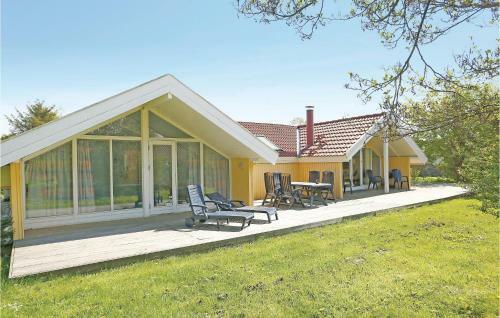 Holiday Home G�gevej Dronningm�lle XI