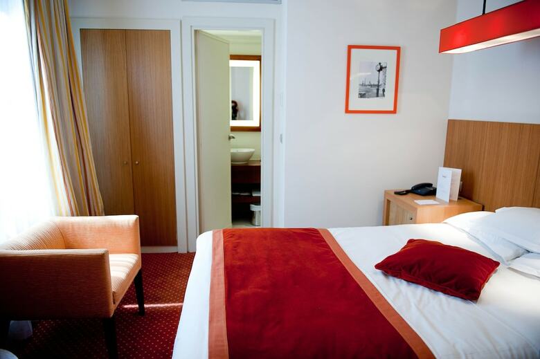 Hotel Westside Arc De Triomphe & Spa