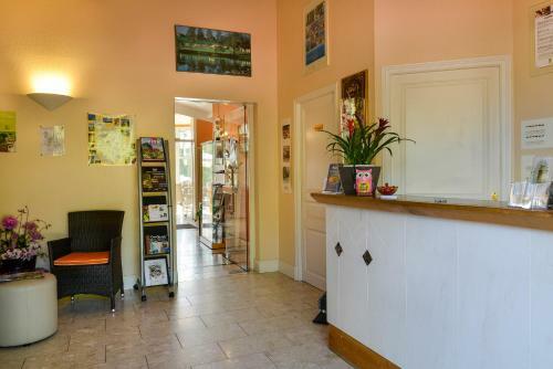 Hotel H�tel Val De Vienne