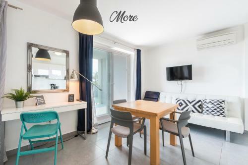 Apartment Lux More