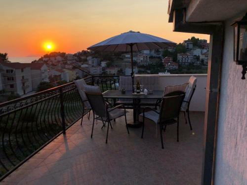 Apartments Frane Podstrana