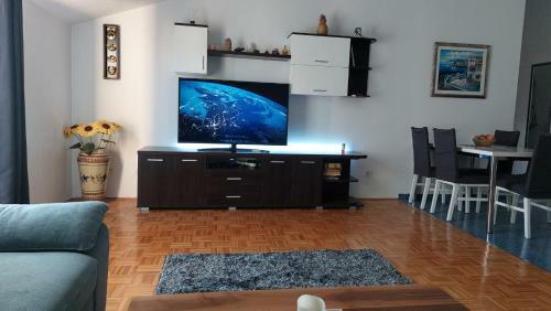 Apartments Frane Podstrana