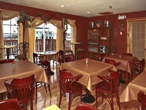 Posada Bears Cove Inn