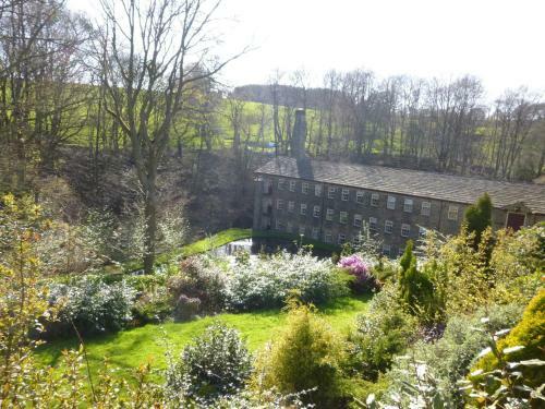 Hewenden Mill Holiday Homes