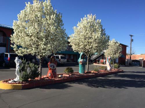 Motel Sandia Peak Inn