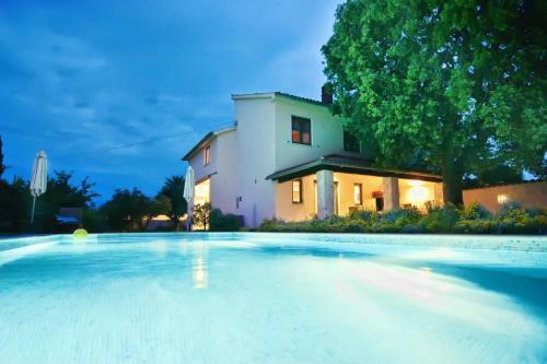 Villa Altra
