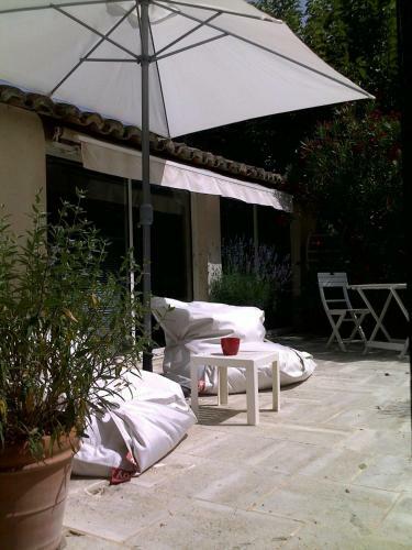 Bed & Breakfast Mas De La Treille