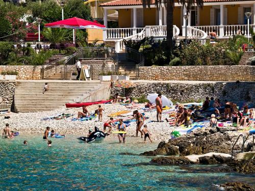 Hostal Villa Kredo