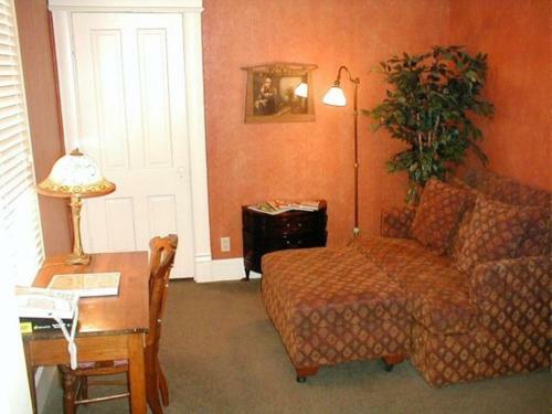 Bed & Breakfast Walnut Street Inn
