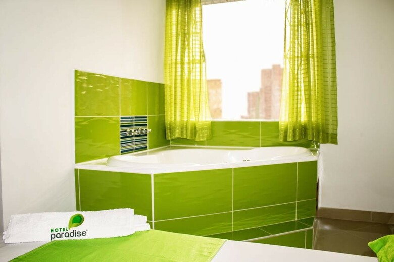Hotel Paradise Center