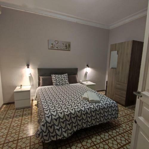 Amplio Y Soleado Apartamento En El Centro De Barcelona