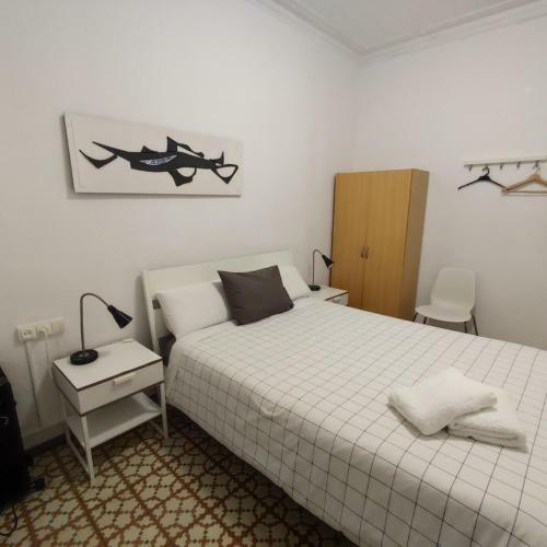 Amplio Y Soleado Apartamento En El Centro De Barcelona