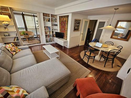 Apartamento Amplio Piso En La Playa de 135 M2 Con Garaje