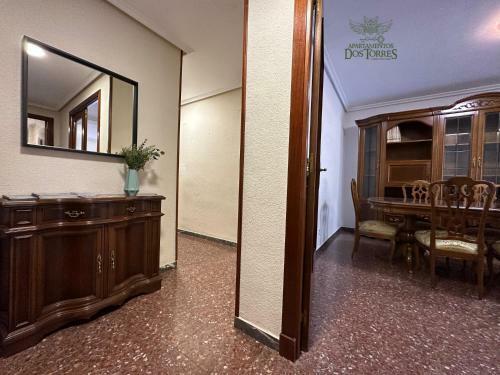 Apartamentos Dos Torres Alfajer�a Con Parking Privado Gratis