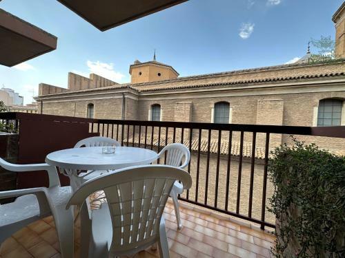 Apartamentos Dos Torres Alfajer�a Con Parking Privado Gratis