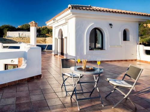 Ref 4 Casa Blanca