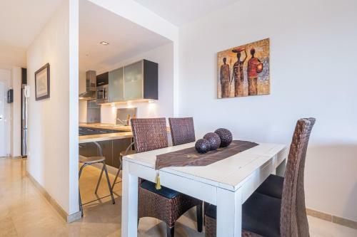 Cala Alta 10-d Apartment Playa La Cala Beach