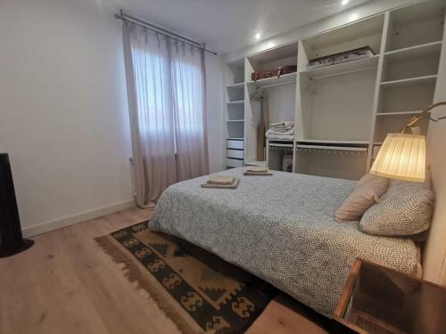 Apartamento Tom�s Paredes, Vigo, 3 Habitaciones